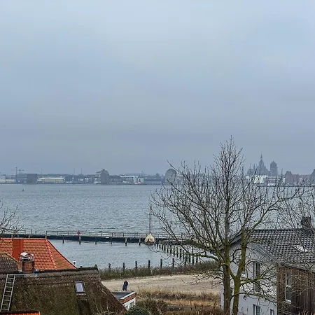 Sundueberblick - 150 Meter Zum *